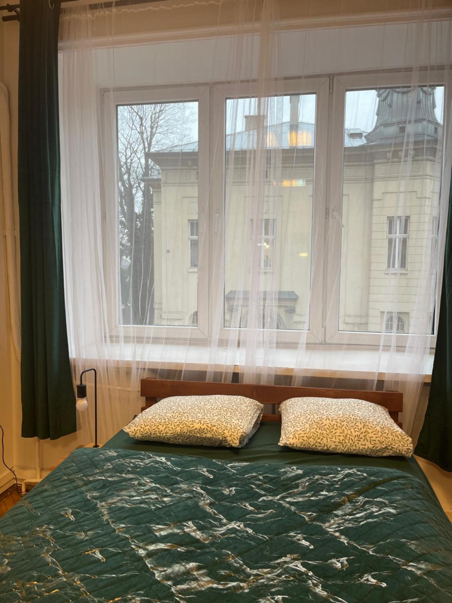 Private - Tom Hostel *
